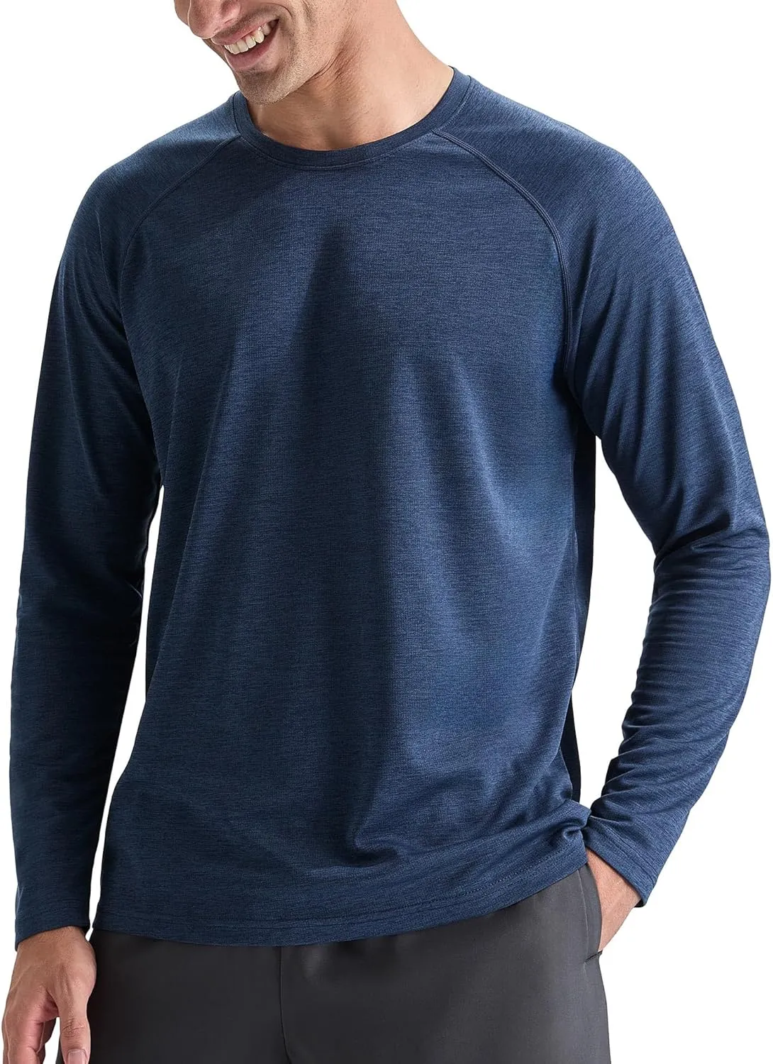 Men's Active Casual Long Sleeve Shirts Lightweight Dry Fit Workout Running Athletic Comfortable T-Shirts