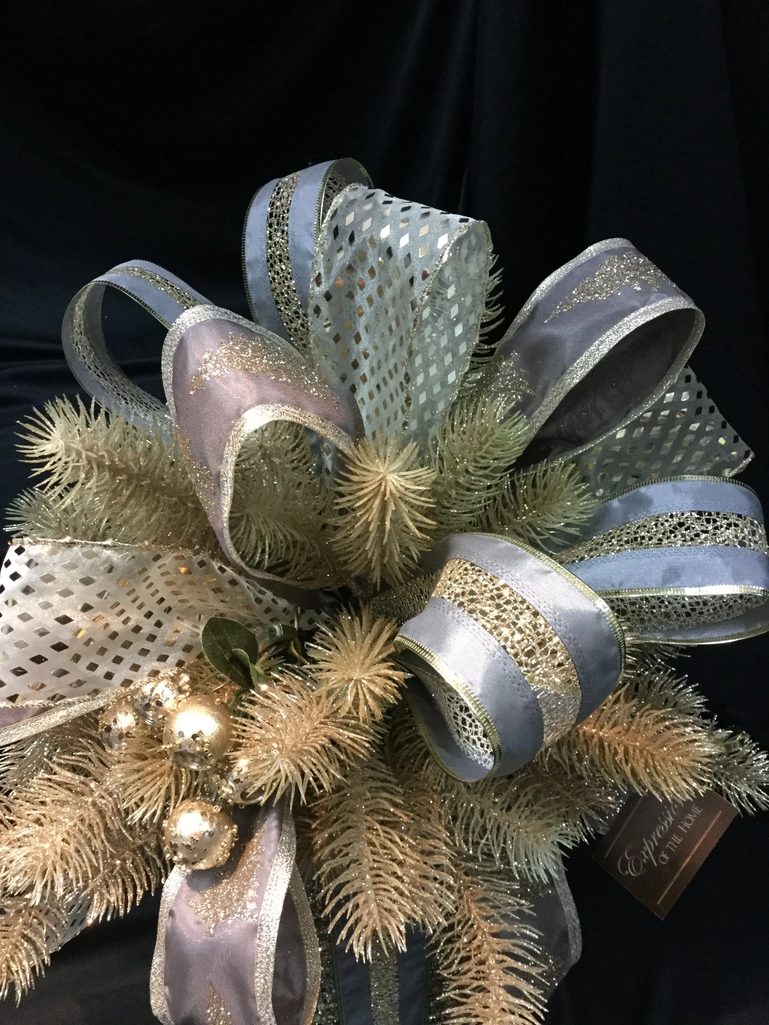 "Platinum and Gold" Lighted Christmas Holiday Box